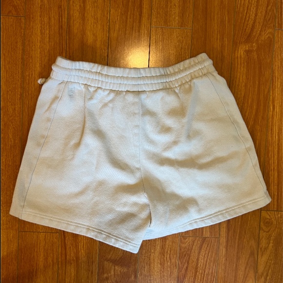 TNA 6" Cozy Fleece Boyfriend Sweatshorts - Picture 4 of 4